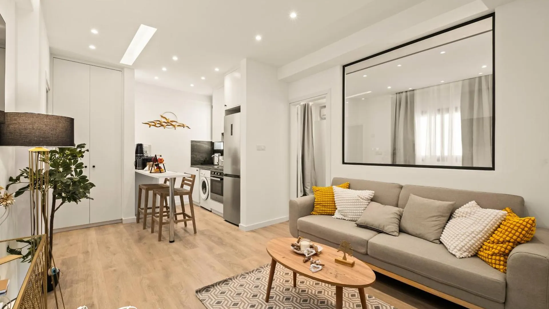 Aparthotel Lazuli Hermes Apartments Larnaca